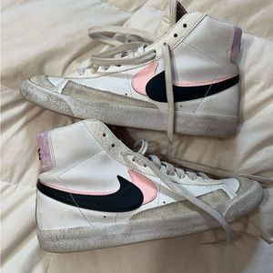 great shape nike shoes